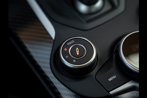 Alfa Romeo Giulia 2.9 V6 Quadrifoglio | Adapt. cruise | Harman/Kardon | CarPlay Alfa Romeo Giulia 2.9 V6 Quadrifoglio | Adapt. cruise | Harman/Kardon | CarPlay