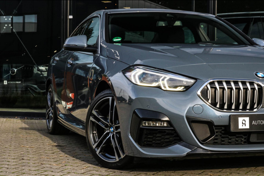 BMW 2 Serie Gran Coupé 218i M-SPORT - HARMAN KARDON - HEAD UP - CAMERA - MEMORY BMW 2 Serie Gran Coupé 218i M-SPORT - HARMAN KARDON - HEAD UP - CAMERA - MEMORY