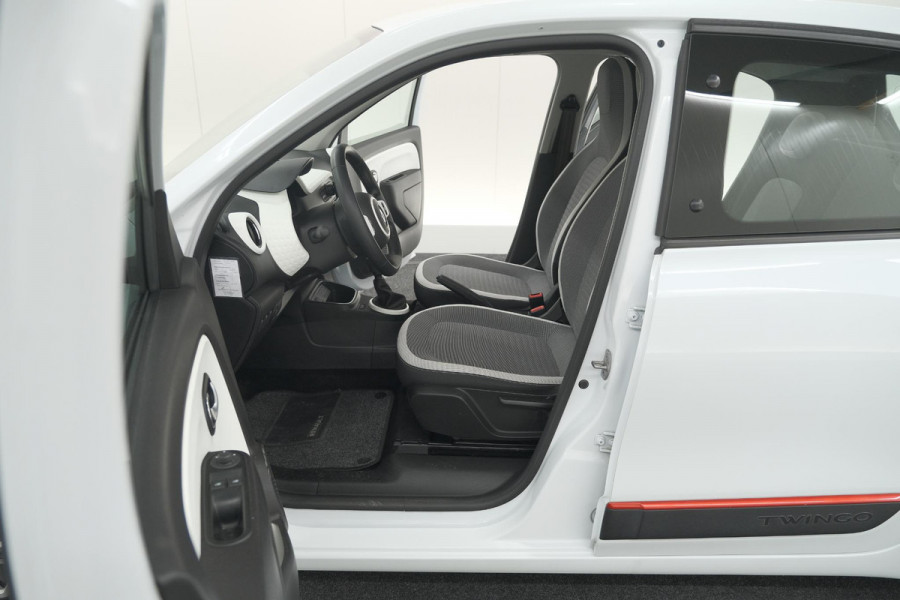 Renault Twingo 1.0 SCe Collection | Cruise Control |  Airco | Bluetooth Radio Renault Twingo 1.0 SCe Collection | Cruise Control |  Airco | Bluetooth Radio