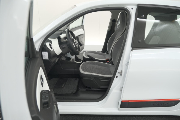 Renault Twingo 1.0 SCe Collection | Cruise Control |  Airco | Bluetooth Radio Renault Twingo 1.0 SCe Collection | Cruise Control |  Airco | Bluetooth Radio