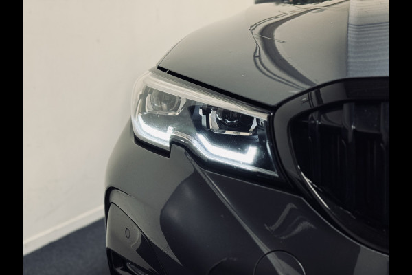 BMW 3-serie 320i High Ex. M-Sport ShadowLine | 19" | Leder | Trekhaak BMW 3-serie 320i High Ex. M-Sport ShadowLine | 19" | Leder | Trekhaak