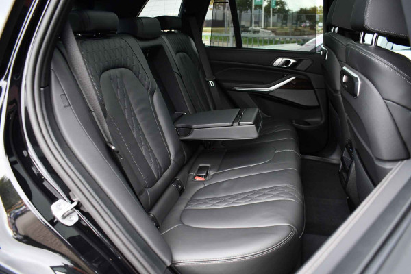 BMW X5 xDrive50e M-Sport Skylounge Comf-stoel ACC 360 HUD H/K 21inch BTW-auto BMW X5 xDrive50e M-Sport Skylounge Comf-stoel ACC 360 HUD H/K 21inch BTW-auto