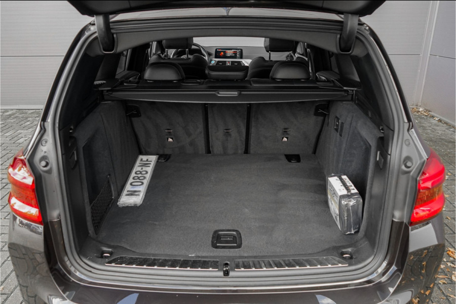 BMW iX3 High Executive 80 kWh Pano ACC HUD H&K Elek Trekhaak 1e Eig