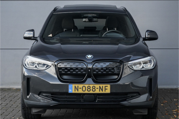 BMW iX3 High Executive 80 kWh Pano ACC HUD H&K Elek Trekhaak 1e Eig