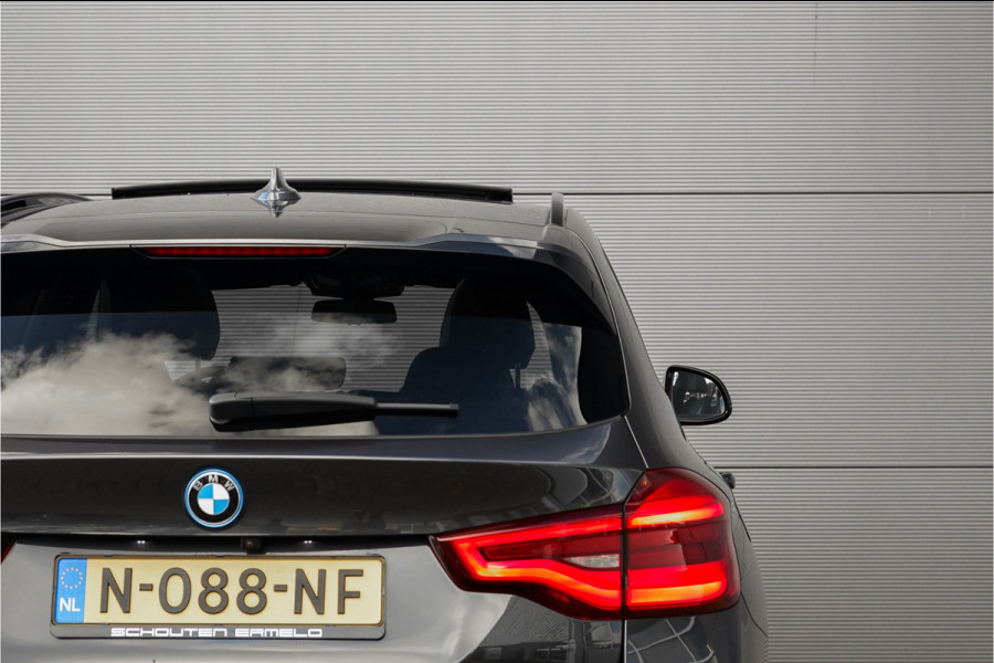 BMW iX3 High Executive 80 kWh Pano ACC HUD H&K Elek Trekhaak 1e Eig