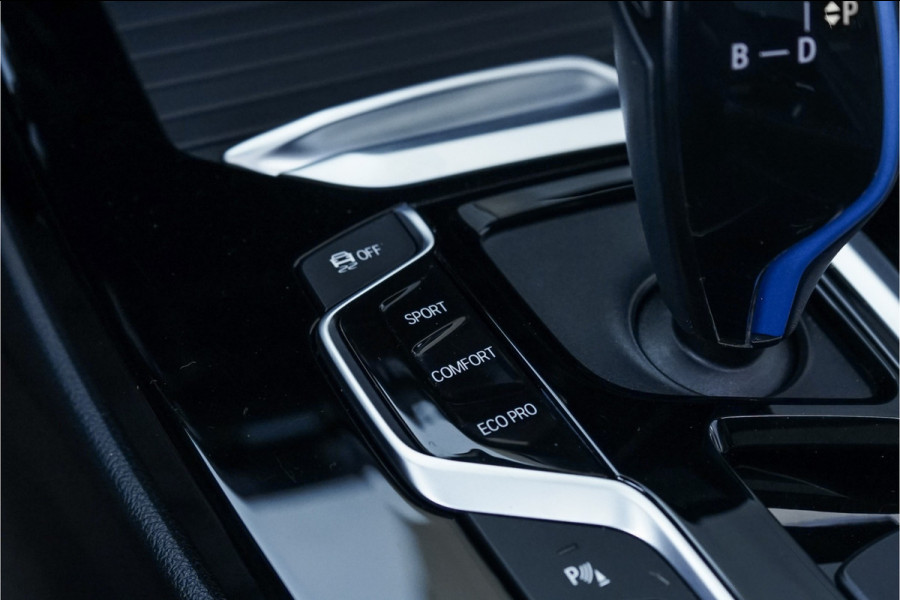 BMW iX3 High Executive 80 kWh Pano ACC HUD H&K Elek Trekhaak 1e Eig