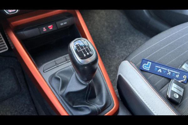 Kia Stonic 1.0 T-GDi DynamicLine | camera | navi | trekhaak Kia Stonic 1.0 T-GDi DynamicLine | camera | navi | trekhaak