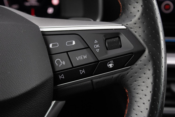 Seat Leon 1.4 TSI eHybrid PHEV FR Bus.Int. PANO CAMERA ACC CARPLAY Seat Leon 1.4 TSI eHybrid PHEV FR Bus.Int. PANO CAMERA ACC CARPLAY