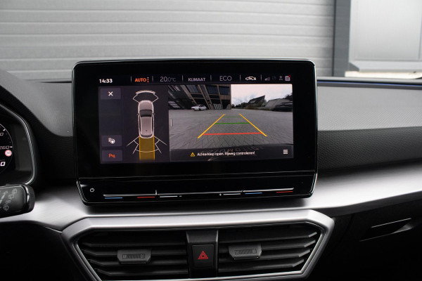 Seat Leon 1.4 TSI eHybrid PHEV FR Bus.Int. PANO CAMERA ACC CARPLAY Seat Leon 1.4 TSI eHybrid PHEV FR Bus.Int. PANO CAMERA ACC CARPLAY