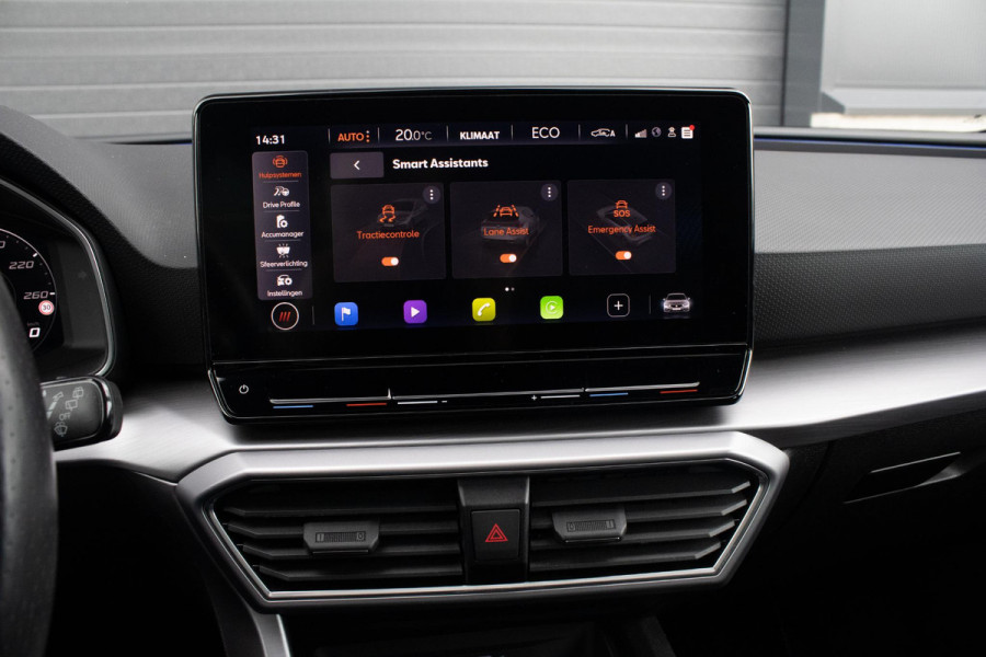 Seat Leon 1.4 TSI eHybrid PHEV FR Bus.Int. PANO CAMERA ACC CARPLAY Seat Leon 1.4 TSI eHybrid PHEV FR Bus.Int. PANO CAMERA ACC CARPLAY