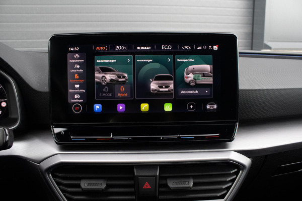 Seat Leon 1.4 TSI eHybrid PHEV FR Bus.Int. PANO CAMERA ACC CARPLAY Seat Leon 1.4 TSI eHybrid PHEV FR Bus.Int. PANO CAMERA ACC CARPLAY
