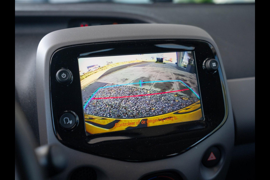 Peugeot 108 1.0 e-VTi Active / Camera / Carplay / Airco Peugeot 108 1.0 e-VTi Active / Camera / Carplay / Airco