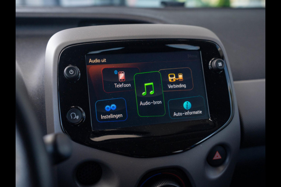 Peugeot 108 1.0 e-VTi Active / Camera / Carplay / Airco Peugeot 108 1.0 e-VTi Active / Camera / Carplay / Airco