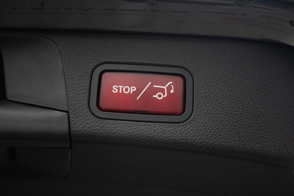 Mercedes-Benz C200d Elektr/Verwarm Stoel Camera Trekhaak Mercedes-Benz C200d Elektr/Verwarm Stoel Camera Trekhaak