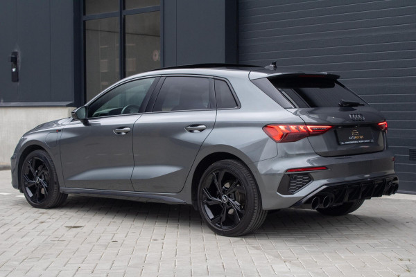 Audi A3 Sportback 40 TFSIe S Comp. S3 PANO B&O S line Camera Dode hoek Audi A3 Sportback 40 TFSIe S Comp. S3 PANO B&O S line Camera Dode hoek