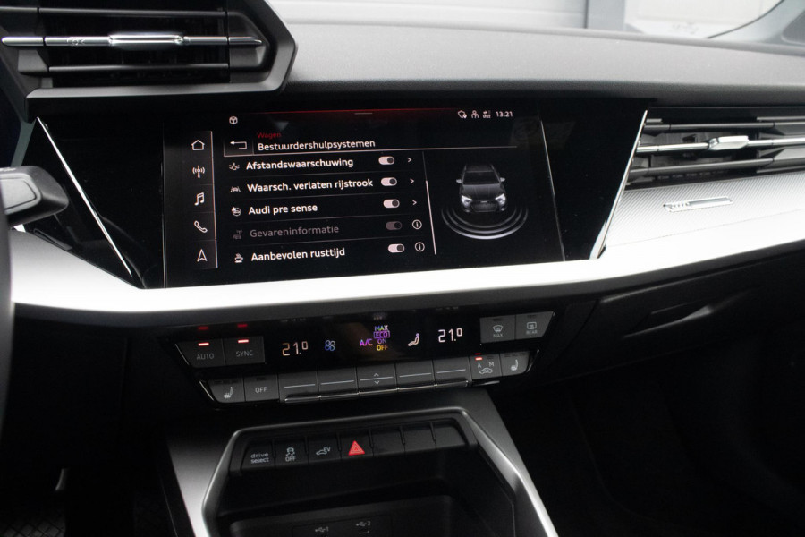Audi A3 Sportback 40 TFSI e MatrixLED B&O Camera Sline Audi A3 Sportback 40 TFSI e MatrixLED B&O Camera Sline