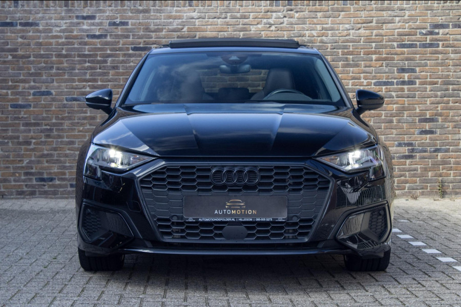Audi A3 Sportback 40 TFSI e | Pano | Cam Leder | Carplay | Sfeerverlichting Audi A3 Sportback 40 TFSI e | Pano | Cam Leder | Carplay | Sfeerverlichting