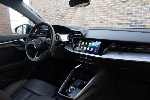 Audi A3 Sportback 40 TFSI e | Pano | Cam Leder | Carplay | Sfeerverlichting Audi A3 Sportback 40 TFSI e | Pano | Cam Leder | Carplay | Sfeerverlichting