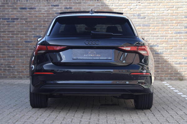 Audi A3 Sportback 40 TFSI e | Pano | Cam Leder | Carplay | Sfeerverlichting Audi A3 Sportback 40 TFSI e | Pano | Cam Leder | Carplay | Sfeerverlichting