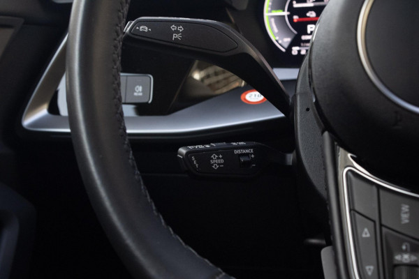 Audi A3 Sportback 40 TFSI e | Pano | Cam Leder | Carplay | Sfeerverlichting Audi A3 Sportback 40 TFSI e | Pano | Cam Leder | Carplay | Sfeerverlichting