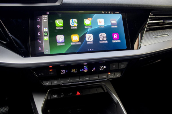 Audi A3 Sportback 40 TFSI e | Pano | Cam Leder | Carplay | Sfeerverlichting Audi A3 Sportback 40 TFSI e | Pano | Cam Leder | Carplay | Sfeerverlichting