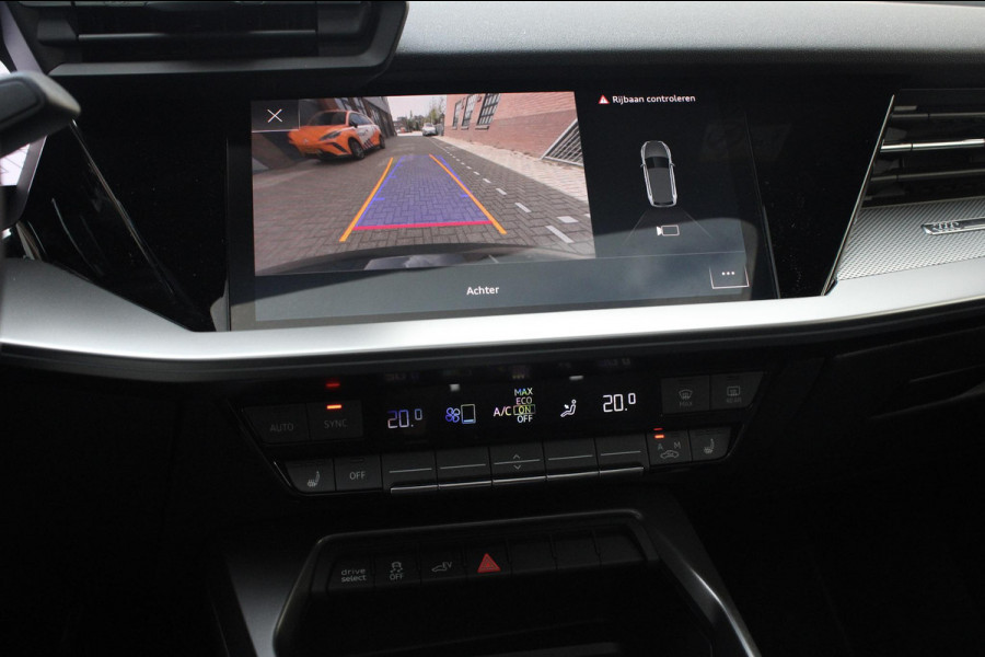 Audi A3 Sportback 40 TFSI e | Pano | Cam Leder | Carplay | Sfeerverlichting Audi A3 Sportback 40 TFSI e | Pano | Cam Leder | Carplay | Sfeerverlichting