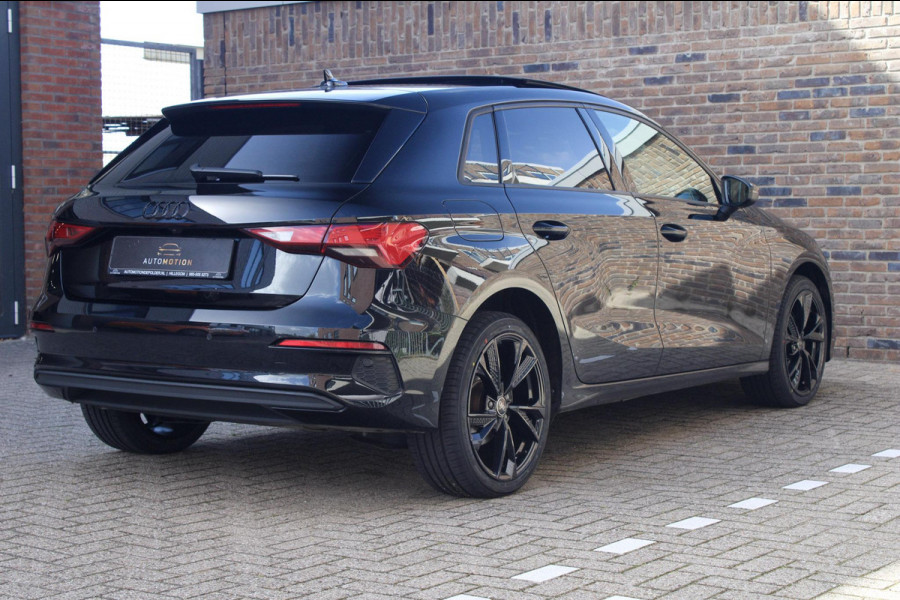 Audi A3 Sportback 40 TFSI e | Pano | Cam Leder | Carplay | Sfeerverlichting Audi A3 Sportback 40 TFSI e | Pano | Cam Leder | Carplay | Sfeerverlichting