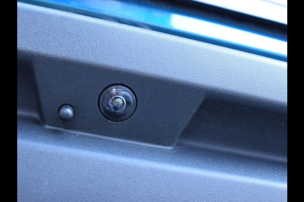 Peugeot 408 1.6 HYbrid GT 225 EAT8 First Edition SCHUIF- KANTELDAK | NAVI & CARPLAY | CAMERA MET SENSOREN | E.C.C. |