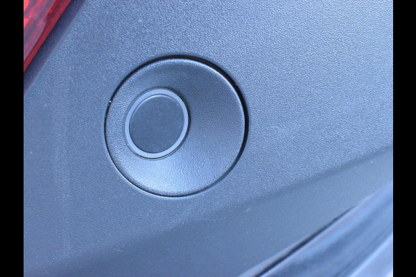 Peugeot 408 1.6 HYbrid GT 225 EAT8 First Edition SCHUIF- KANTELDAK | NAVI & CARPLAY | CAMERA MET SENSOREN | E.C.C. |