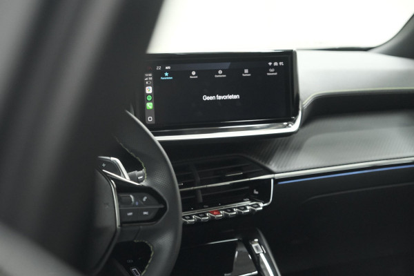 Peugeot 2008 PureTech 130 EAT8 GT | 360 Camera | Stoelmassage | Adaptieve Cruise Control | Dodehoekdetectie