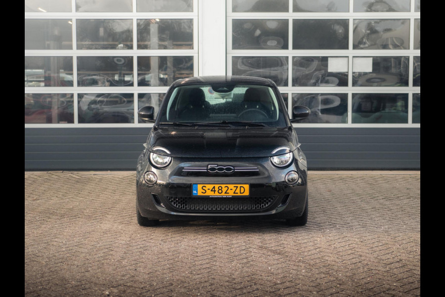 Fiat 500E 42 kWh | 17% Bijtelling | Camera | Keyless | PDC | BSM | Clima | Cruise | Apple Carplay