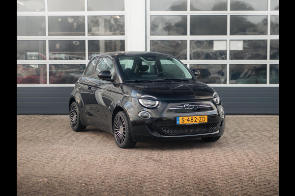 Fiat 500E 42 kWh | 17% Bijtelling | Camera | Keyless | PDC | BSM | Clima | Cruise | Apple Carplay