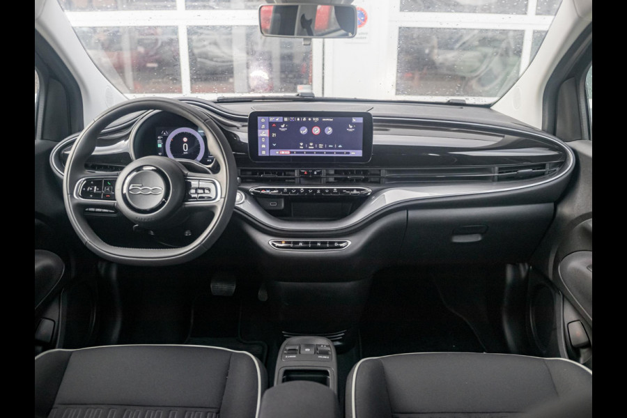 Fiat 500E 42 kWh | 17% Bijtelling | Camera | Keyless | PDC | BSM | Clima | Cruise | Apple Carplay
