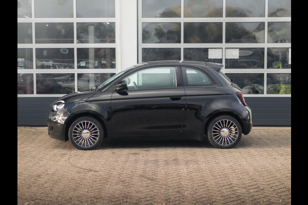 Fiat 500E 42 kWh | 17% Bijtelling | Camera | Keyless | PDC | BSM | Clima | Cruise | Apple Carplay