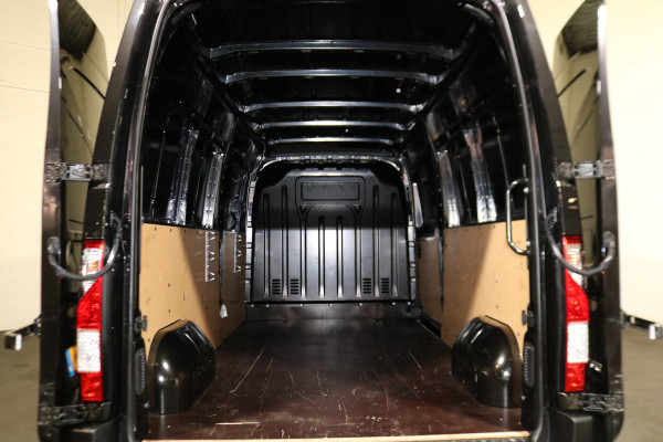 Renault Master T35 2.3 dCi 180pk L3H2 Energy Work Edition Renault Master T35 2.3 dCi 180pk L3H2 Energy Work Edition