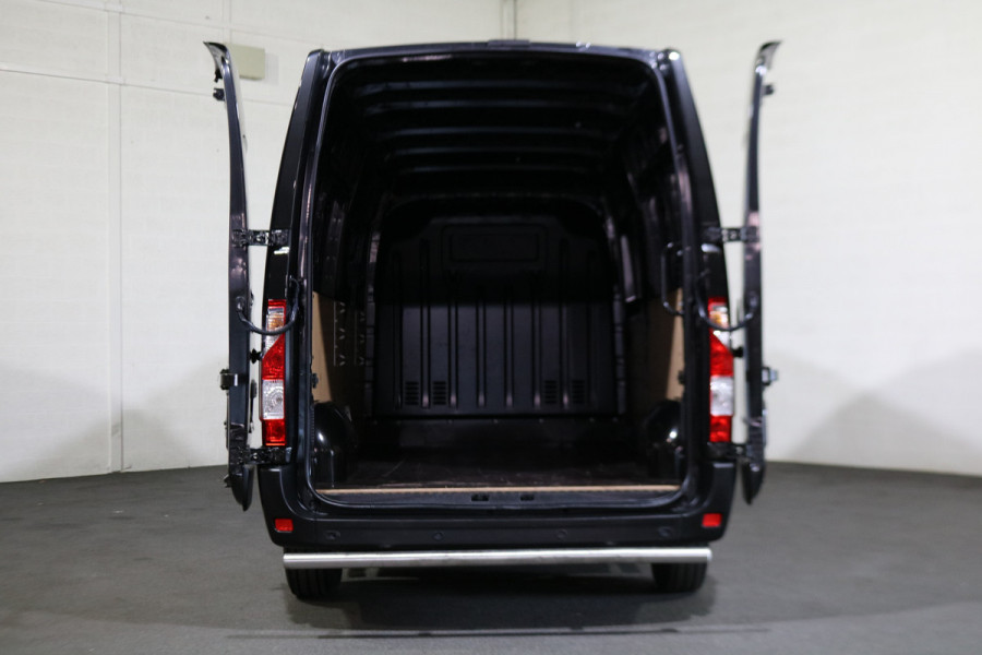 Renault Master T35 2.3 dCi 180pk L3H2 Energy Work Edition Renault Master T35 2.3 dCi 180pk L3H2 Energy Work Edition