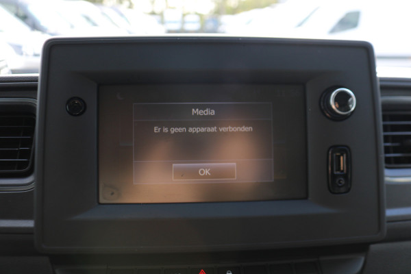 Renault Master T35 2.3 dCi 180pk L3H2 Energy Work Edition Renault Master T35 2.3 dCi 180pk L3H2 Energy Work Edition