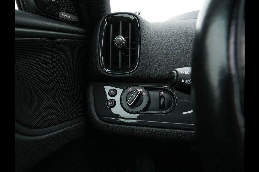 MINI Countryman 1.5 Cooper Boardwalk Edition (INCL-BTW) Aut. *PANO | HEAD-UP | ADAPTIVE-CRUISE | LUXURY-LEATHER | FULL-LED | HARMAN/KARDON | CAMERA | KEYLESS | HEATED-SPORTSEATS | AMBIENT-LIGHT | DAB+ | NAVI-FULLMAP | ECC | PDC | DIGI-C