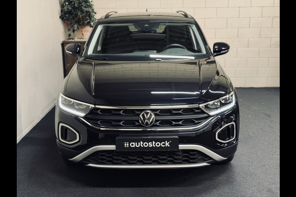 Volkswagen T-Roc 1.5 TSI Oranje Edition | NAP | IQ | Navi Volkswagen T-Roc 1.5 TSI Oranje Edition | NAP | IQ | Navi