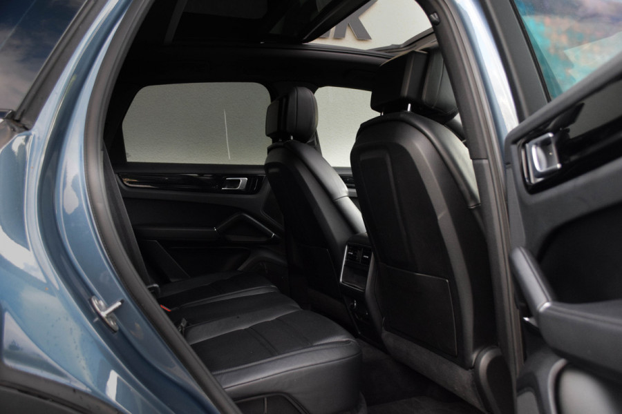 Porsche Cayenne 3.0 / Full Wrap/ Luchtvering/ Cruise Control/ Virtual Cockpit/ Trekhaak/ 250kW (340PK)