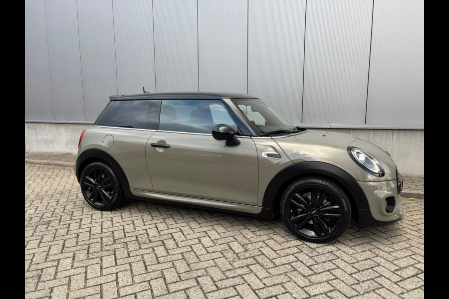 MINI Mini 1.5 Cooper / JCW Pakket / Piano Black / Carplay MINI Mini 1.5 Cooper / JCW Pakket / Piano Black / Carplay