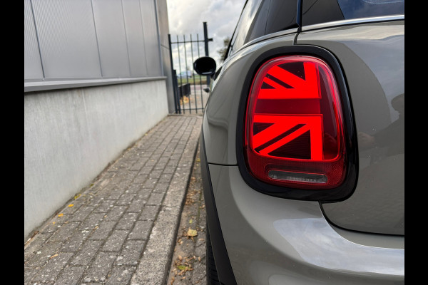 MINI Mini 1.5 Cooper / JCW Pakket / Piano Black / Carplay MINI Mini 1.5 Cooper / JCW Pakket / Piano Black / Carplay