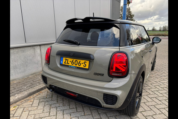 MINI Mini 1.5 Cooper / JCW Pakket / Piano Black / Carplay MINI Mini 1.5 Cooper / JCW Pakket / Piano Black / Carplay
