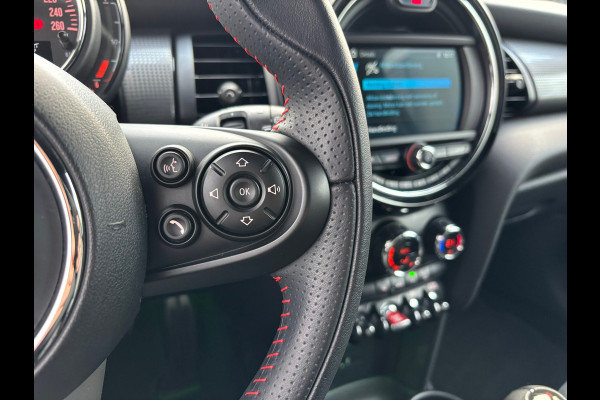 MINI Mini 1.5 Cooper / JCW Pakket / Piano Black / Carplay MINI Mini 1.5 Cooper / JCW Pakket / Piano Black / Carplay