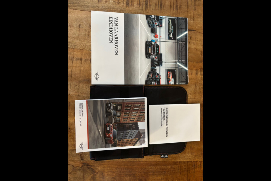 MINI Mini 1.5 Cooper / JCW Pakket / Piano Black / Carplay MINI Mini 1.5 Cooper / JCW Pakket / Piano Black / Carplay
