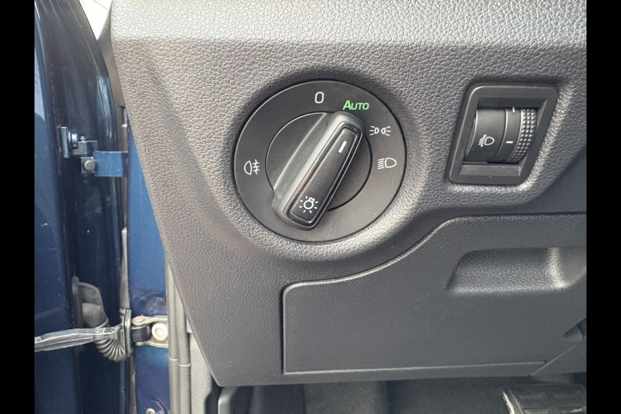 Škoda Kamiq 1.0 TSI 115pk DSG Sport Business CLIMA/CRUISE/DAB/CARPLAY/PDC/TREKHAAK