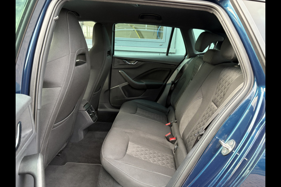 Škoda Kamiq 1.0 TSI 115pk DSG Sport Business CLIMA/CRUISE/DAB/CARPLAY/PDC/TREKHAAK