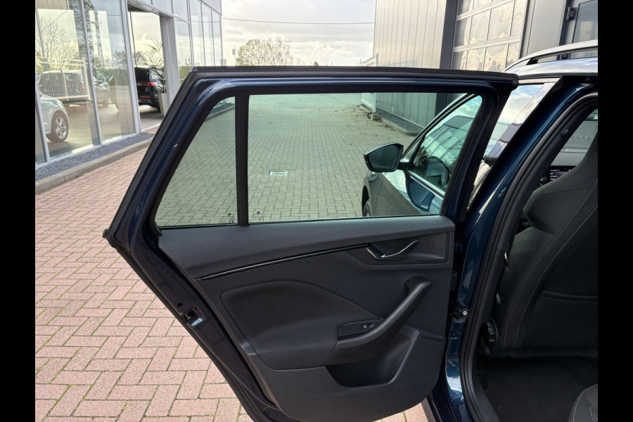 Škoda Kamiq 1.0 TSI 115pk DSG Sport Business CLIMA/CRUISE/DAB/CARPLAY/PDC/TREKHAAK
