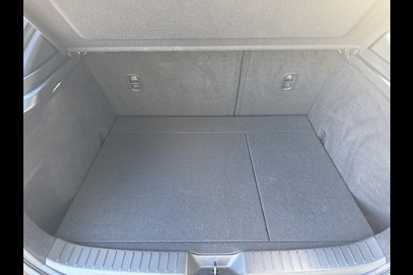 Mazda CX-30 Homura | PARKEER SENSOREN VOOR EN ACHTER | APPLE/ANDROID CARPLAY | Mazda CX-30 Homura | PARKEER SENSOREN VOOR EN ACHTER | APPLE/ANDROID CARPLAY |