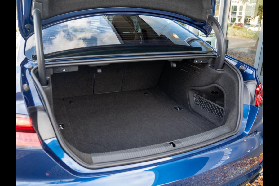 Audi A5 Coupé 2.0 TFSI ultra Launch Edition Pano / Massage seats / Carplay Audi A5 Coupé 2.0 TFSI ultra Launch Edition Pano / Massage seats / Carplay
